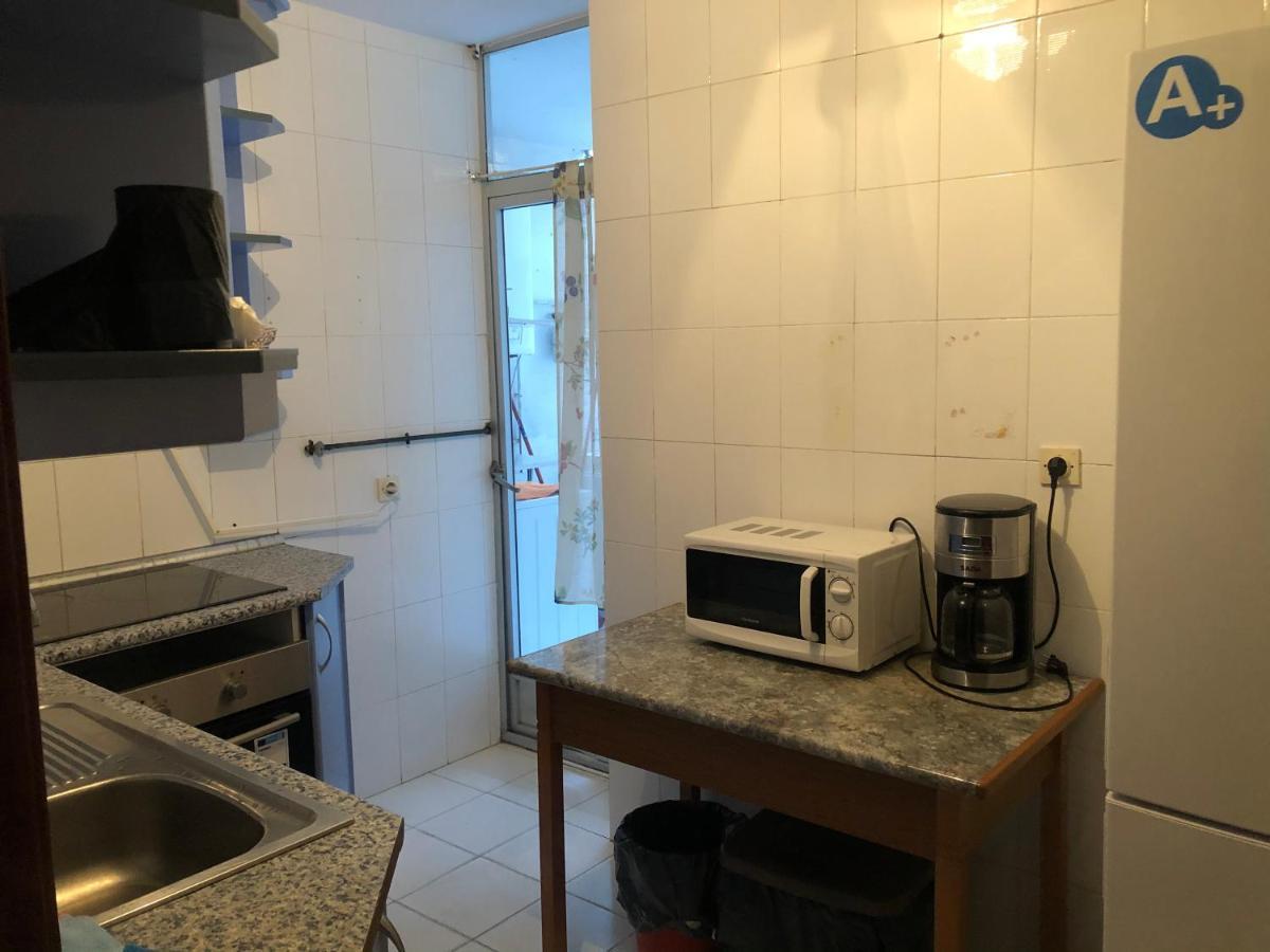Paris Apartment อัลกาลาเดเอนาเรส ภายนอก รูปภาพ