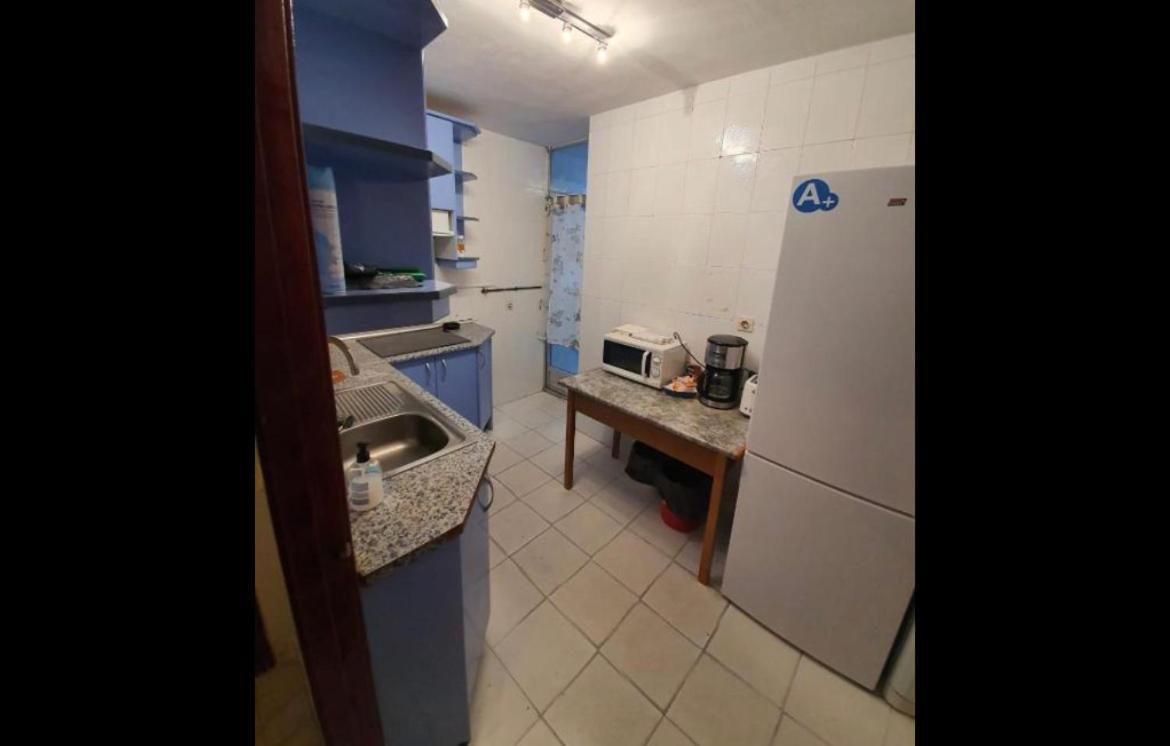 Paris Apartment อัลกาลาเดเอนาเรส ภายนอก รูปภาพ