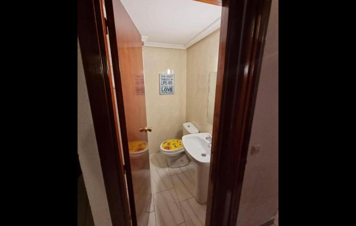 Paris Apartment อัลกาลาเดเอนาเรส ภายนอก รูปภาพ