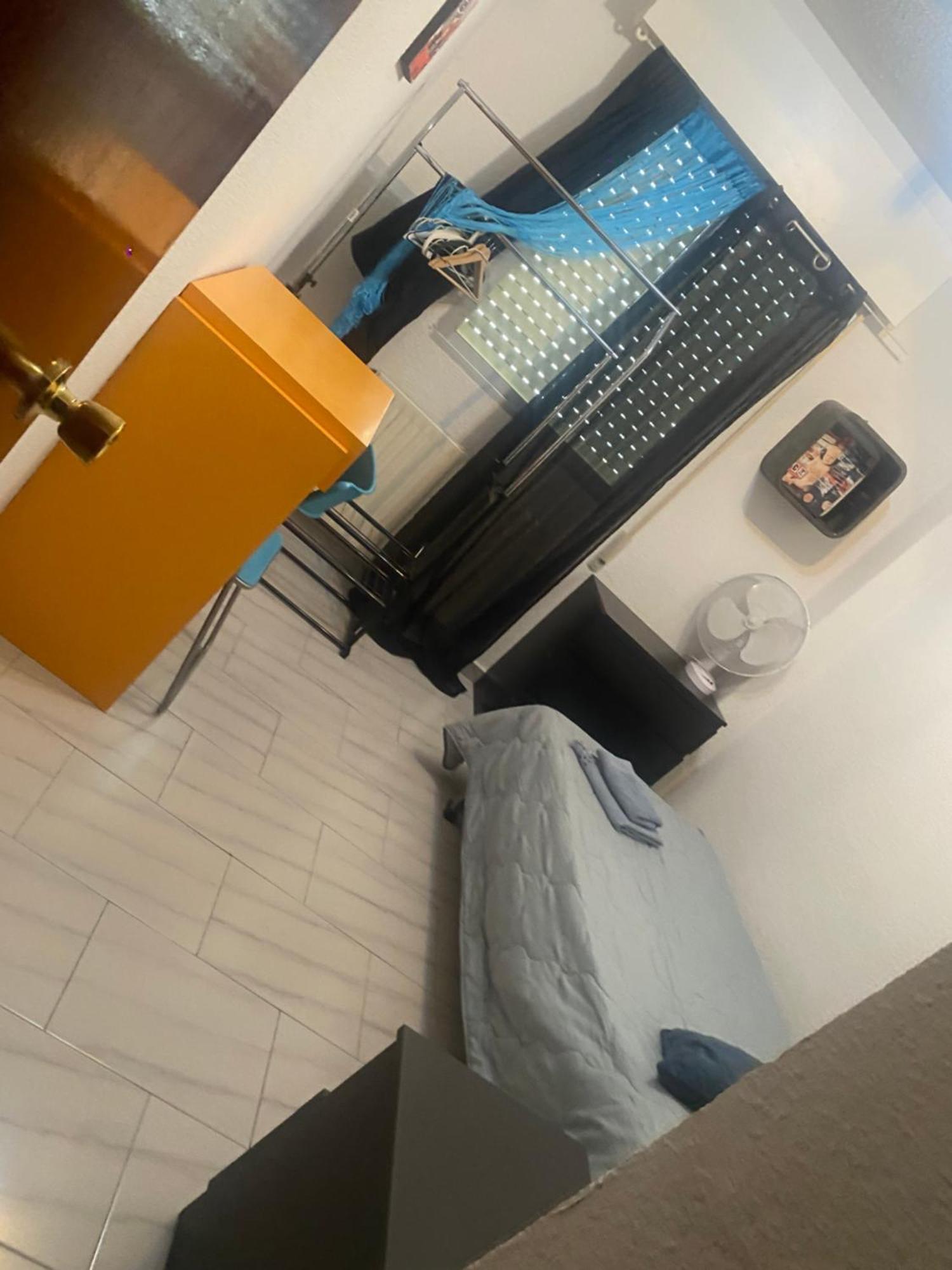 Paris Apartment อัลกาลาเดเอนาเรส ภายนอก รูปภาพ